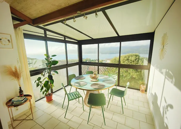 Charmante Petite Maison Magnifique Vue 別荘