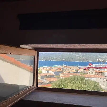 Charmante Petite Maison Magnifique Vue Propriano (Corsica)